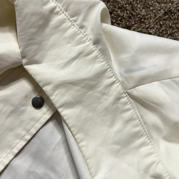 White & Brown Country Style Jacket - Picture 4 of 4